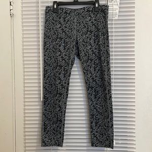 Nike Black Grey Cropped Leggings!